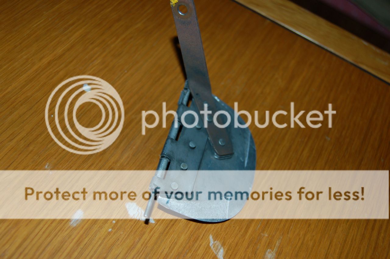 Securing bnut hex screw carb heat cable... Van's Air Force